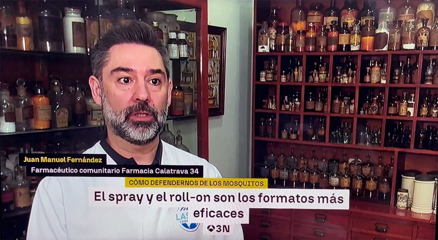 noticia El farmacéutico Juan Manuel Fernández, titular de Farmacia Calatrava 34